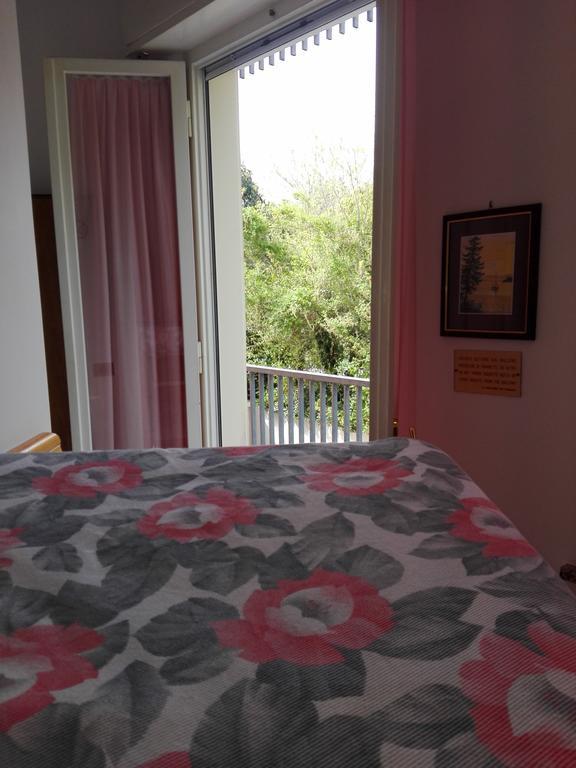 Hotel Parigi Ρίμινι Εξωτερικό φωτογραφία
