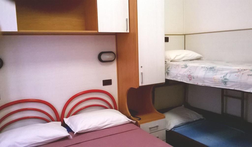 Hotel Parigi Ρίμινι Εξωτερικό φωτογραφία