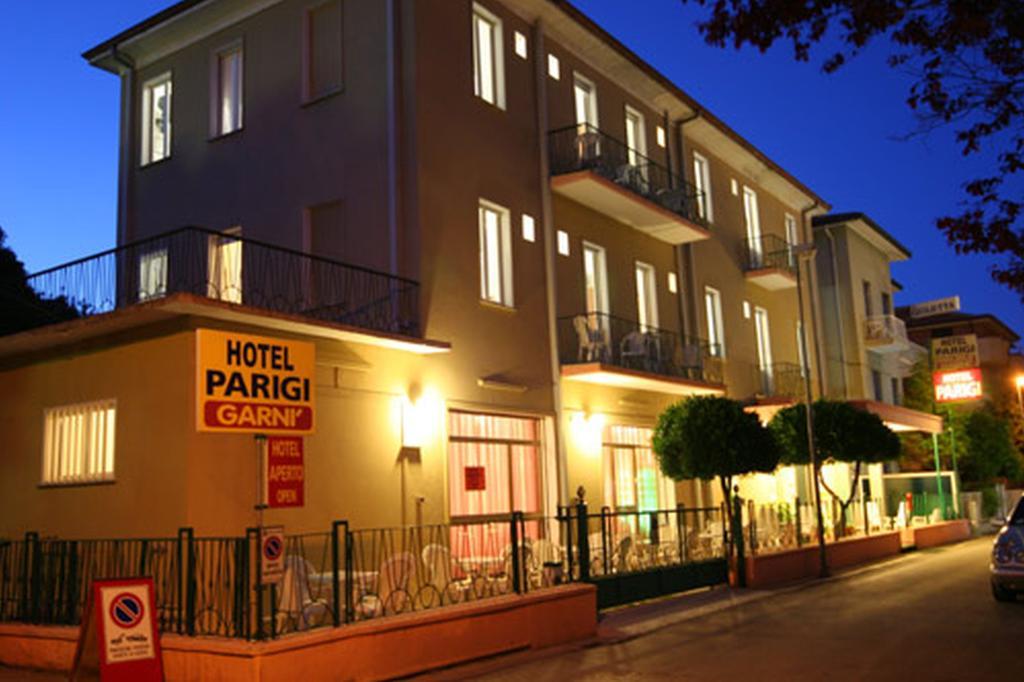 Hotel Parigi Ρίμινι Εξωτερικό φωτογραφία